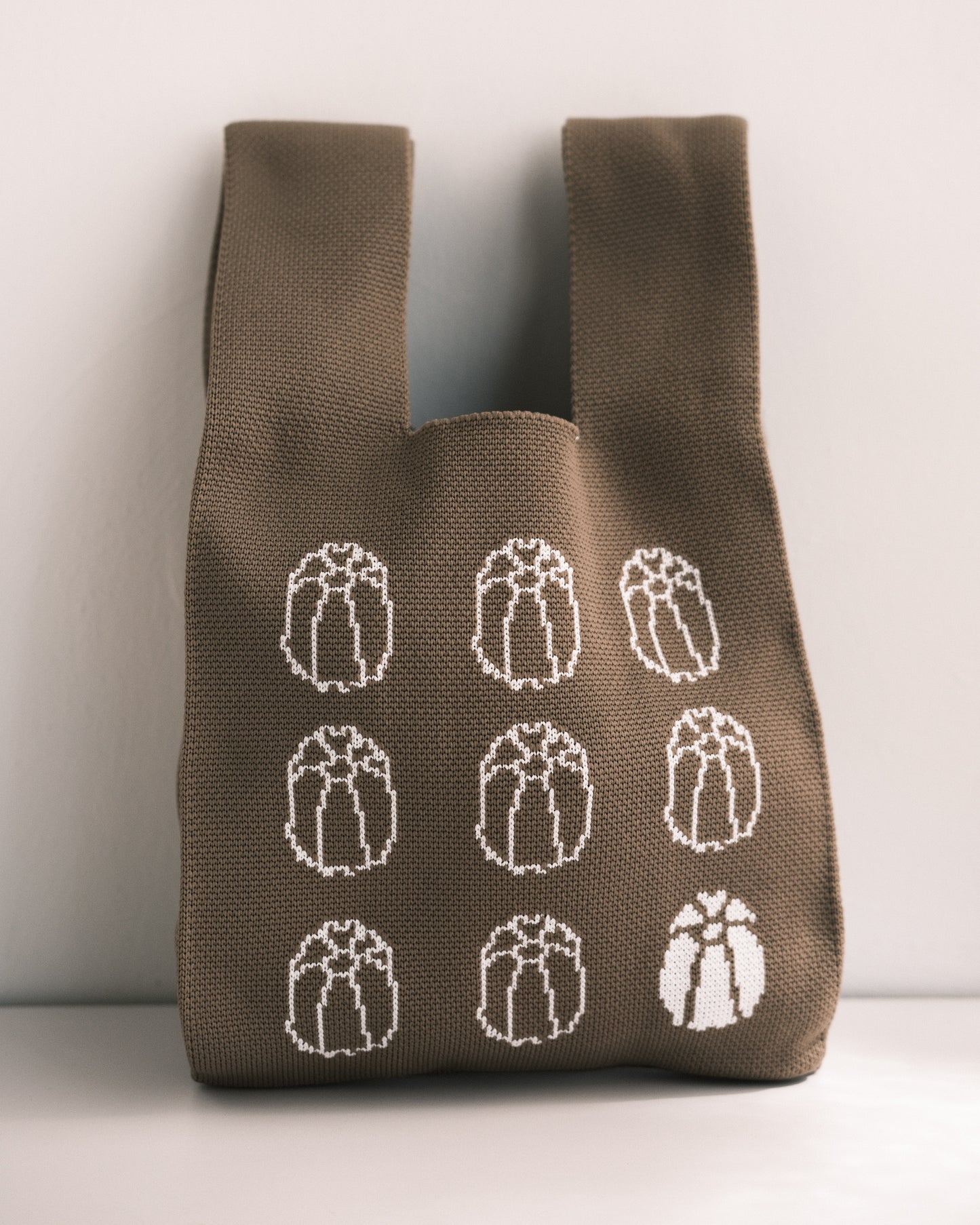 Knitted Knot Bag