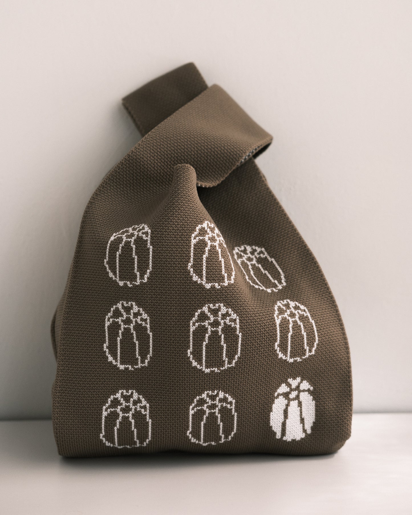 Knitted Knot Bag
